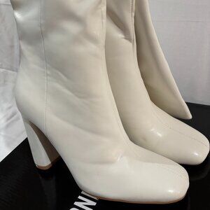 PRETTYLITTLETHING White Round Block Heel Knee High Boots Size 7